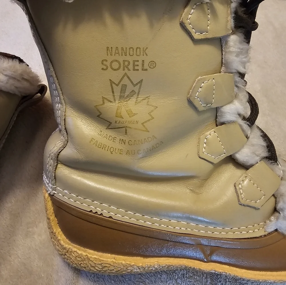 VINTAGE Sorel Nanook Boots Size 8